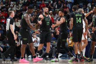 尤文图斯等 尤文图斯等